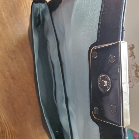 Coach clutch perfect condition - Picture 4 of 4